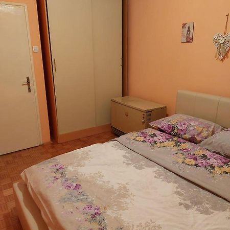 Apartman Una Kruševac Exterior foto