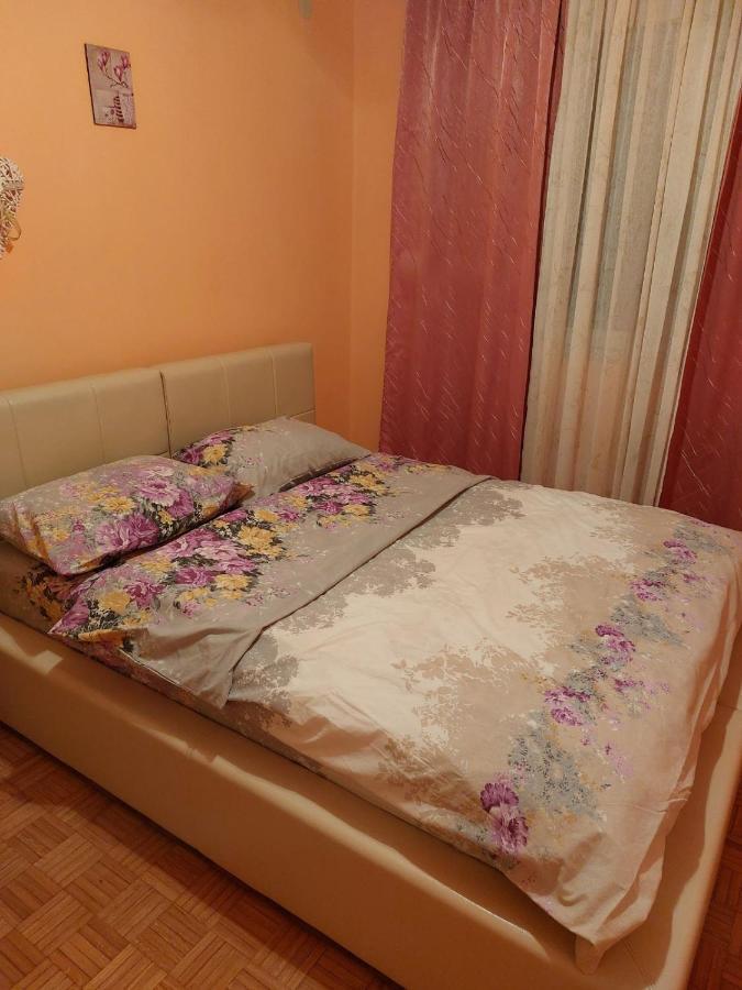 Apartman Una Kruševac Exterior foto