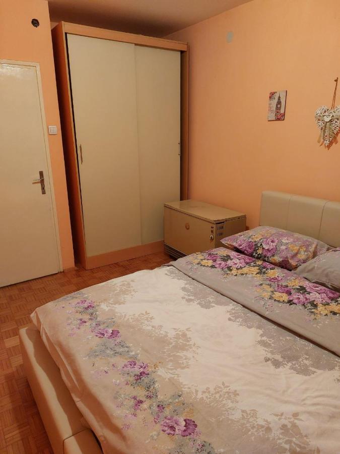 Apartman Una Kruševac Exterior foto