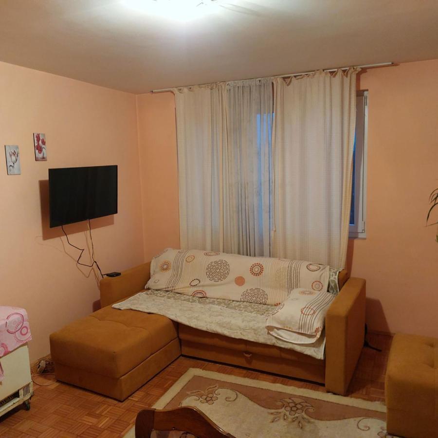Apartman Una Kruševac Exterior foto